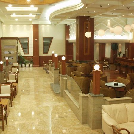 Elpida City Hotel เซเรส ภายนอก รูปภาพ