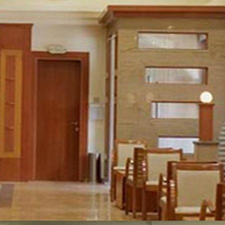 Elpida City Hotel เซเรส ภายนอก รูปภาพ