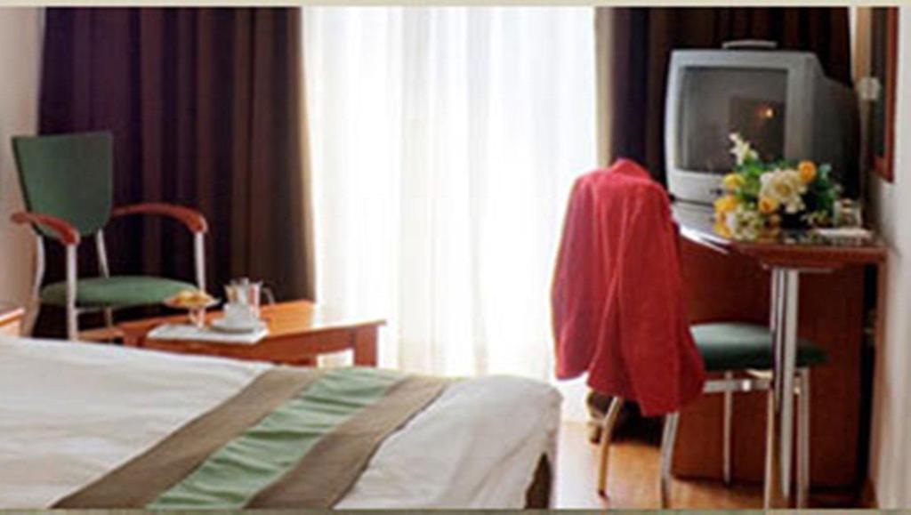 Elpida City Hotel เซเรส ห้อง รูปภาพ